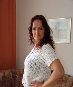<p class='ppt-number'> 09005 66 55 50 536</p><p class='ppt-pricing-de'>1,99 Euro/Min. im dt. Festnetz - Mobilnetz ggf. abweichend</p>